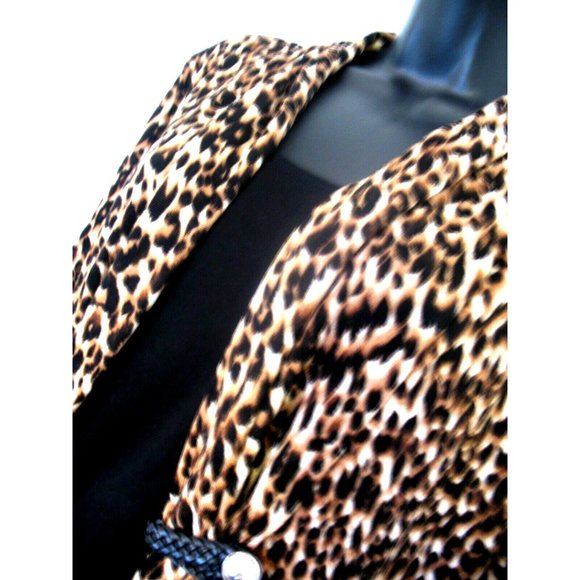 Notations Cardigan with Black cami under, Animal Print design, Size Large - Picture 7 of 10